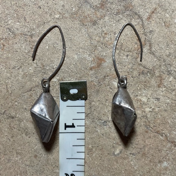 Indigenous Tibetan handmade earrings - Picture 7 of 7